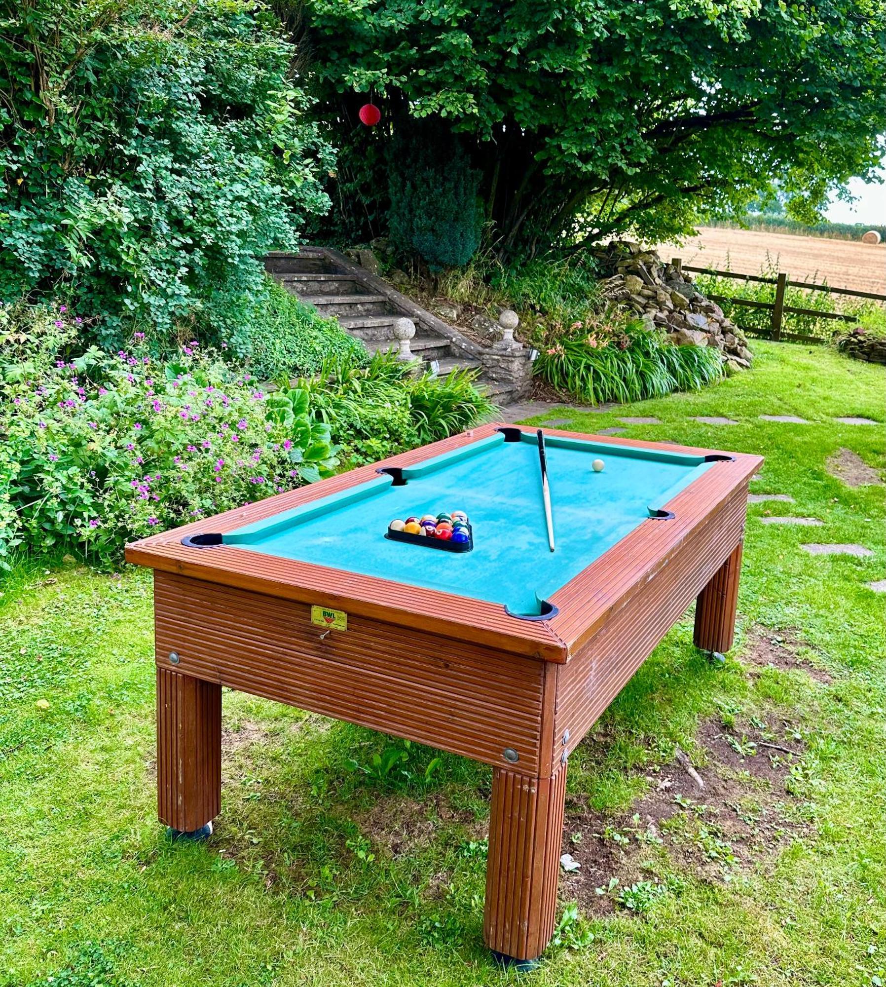 Wisteria View With Hottub & Cabin Sleeps 20 Chippenham  Esterno foto